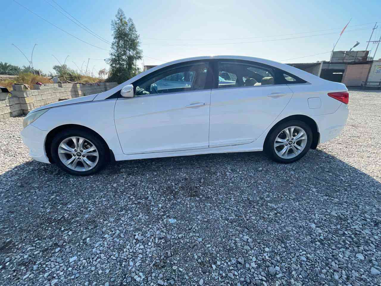 السلام عليكم ..... سوناتا 2012 مصبوغة احزام بدون حادث
محرك 2400 دوش خليجي رقم ديالى السعر 110 وبيه مجال


**إذا كنت صاحب هذا الإعلان وتريد حذفه لأي سبب، رجاءا أرسل رسالة إلى الدعم الفني**