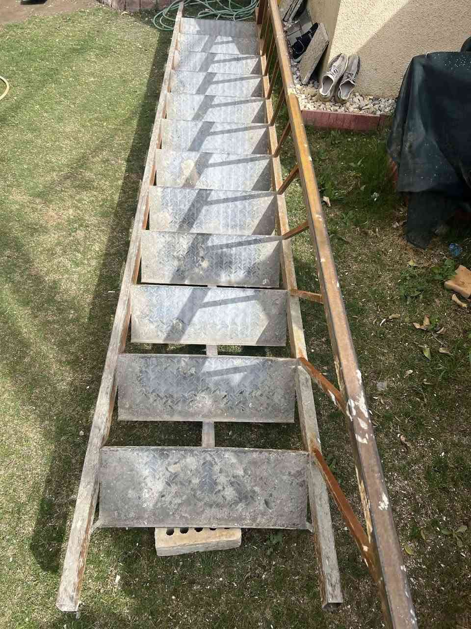 السلام عليكم درج حديد للبيع العرض ٧٠ سانتيم الطول اربعه ونص متر ثقيل جديد جدا  مكاني بغداد حي الجهاد السعر ١٤٠ وبي مجال بسيط متواجد ع فيس


**إذا كنت صاحب هذا الإعلان وتريد حذفه لأي سبب، رجاءا أرسل رسالة إلى الدعم الفني**