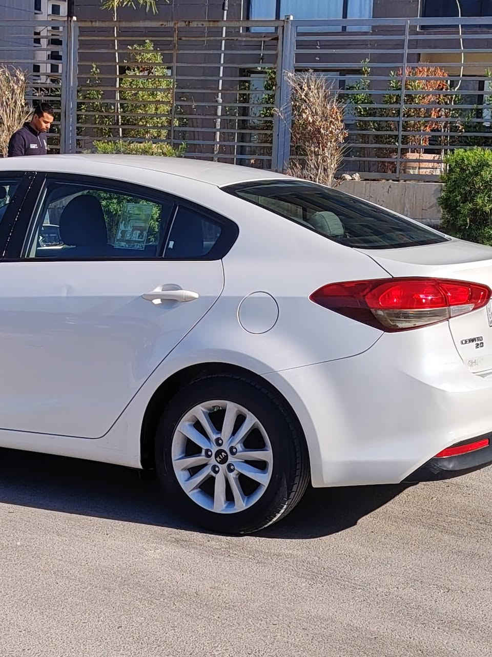 السلام عليكم ورحمة الله
للبيع كيا سيراتو خليجي ٢٠١٨
مكينة ٢٠٠٠
مري شفط
فول تحكم ستيرن 
٣ وضعيات قيادة 
اشاير بالمري 
السيارة جديدة بمعنى الكلمة 
السيارة كفالة عامة من الضربة والصبغ والبارد والتبديل 
عندي سونار بالسيارة 
رقم سليمانية الجديد  
مكاني حي الجهاد/الشارقة 
الشراي يتصل
***********
***********
