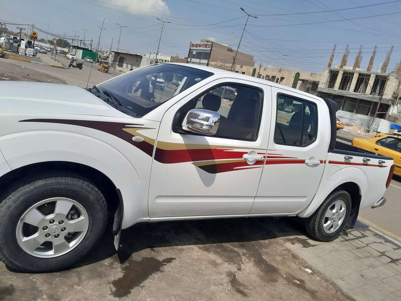 السلام عليكم بيكم نيفاره موديل ٩ محوره مكينه وكير ففتي ٣٠٠٠بيه تبخير اسياره مصبوغه احزام جماليه رقم اسلمانيه جديد سنويه بسمي تحويل مباشر اسعر ٧٥ وبيه مجال مكانه بغداد اشعب ***********
