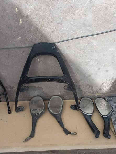 السلام عليكم غراض دراجات للبيع كلمن وسعره غير متواجد على لفيس تلفون ***********
