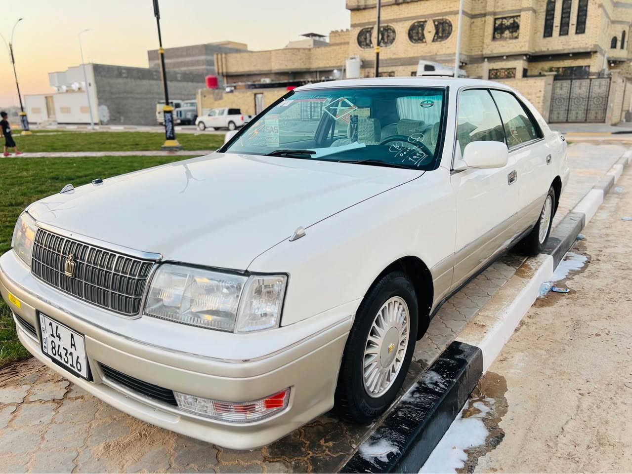 السلام عليكم للبيع راس ثور موديل 1997 رقم بصره دولي  سنوية جديده ل30 تحويل ثاني يوم سياره مكفوله من الكصه والنقل الجثه والضربه القويه والكلبه والعيب الشرعي مكينه وكير جدد في في تي حداده طخم تاير ويلكب جدد تبريد شغال سياره جاهزه وجديده السعر 97 ورقه ورقه 🔒 الاستفسار الرقم ‏‪***********‬‏ مكان السياره البصره الزبير البصرة, العراق
