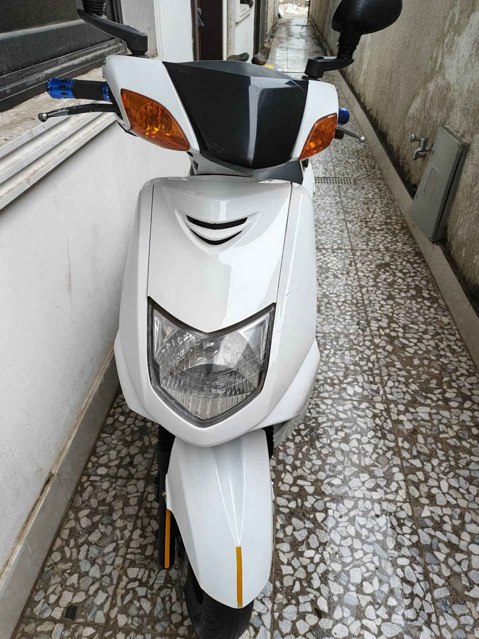 سكنز نثيه جدا نظيفه مابيه اي نقص مكاني الاعظميه
السعر ٦٥٠ تلفون
***********
