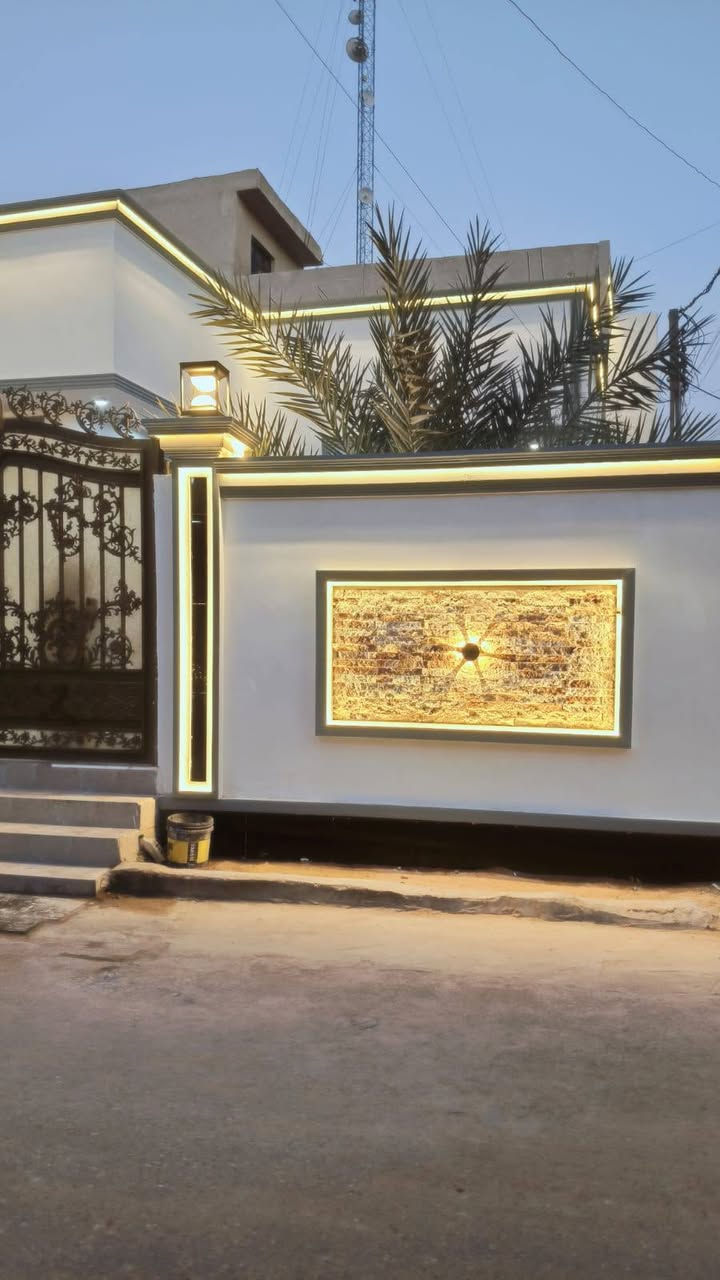 خلفه #لبخ #مخمر #معجون داخلي خارجي #واجهات #فوم #صبغ داخلي وخارجي اسعار مناسبه البصره لبخ بياض معجون. ***********
