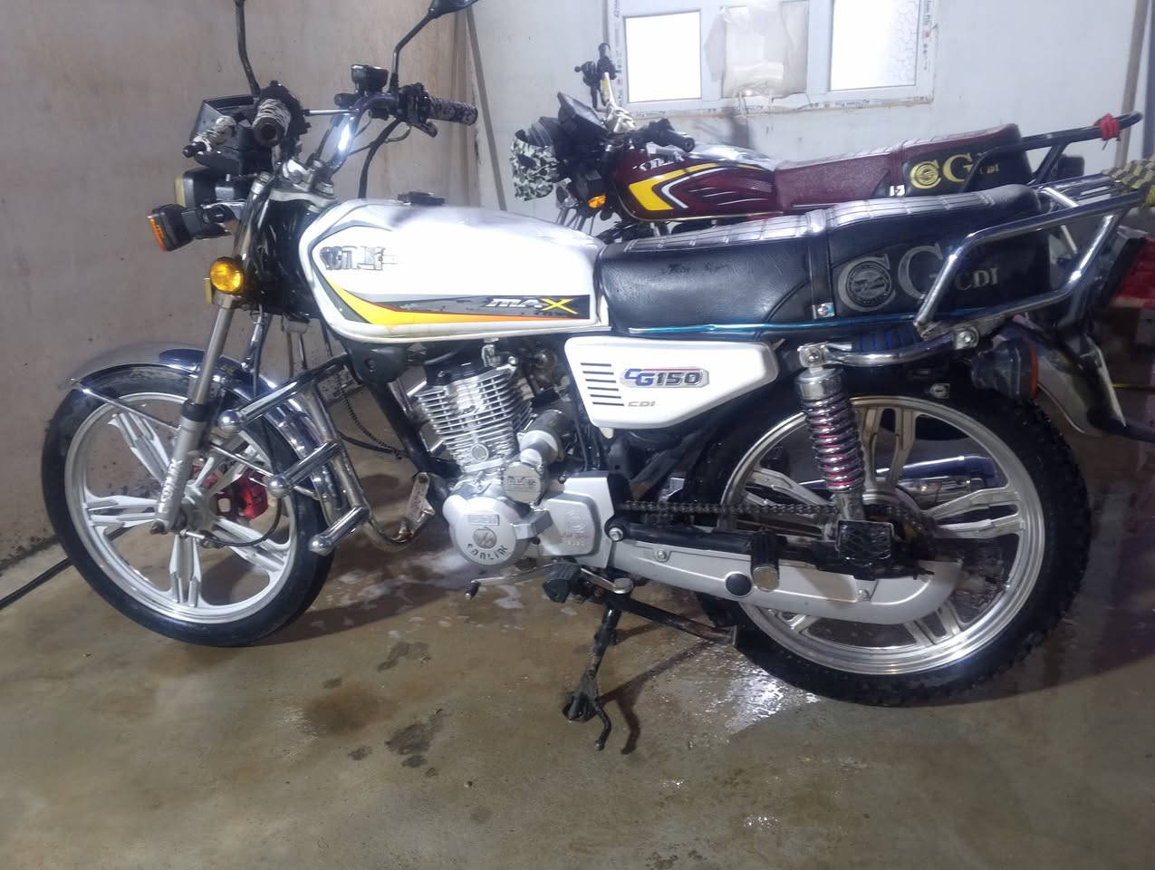 سيفان موديل 23 حجم +150 نضيف بما موضوح بل صوره


**إذا كنت صاحب هذا الإعلان وتريد حذفه لأي سبب، رجاءا أرسل رسالة إلى الدعم الفني**