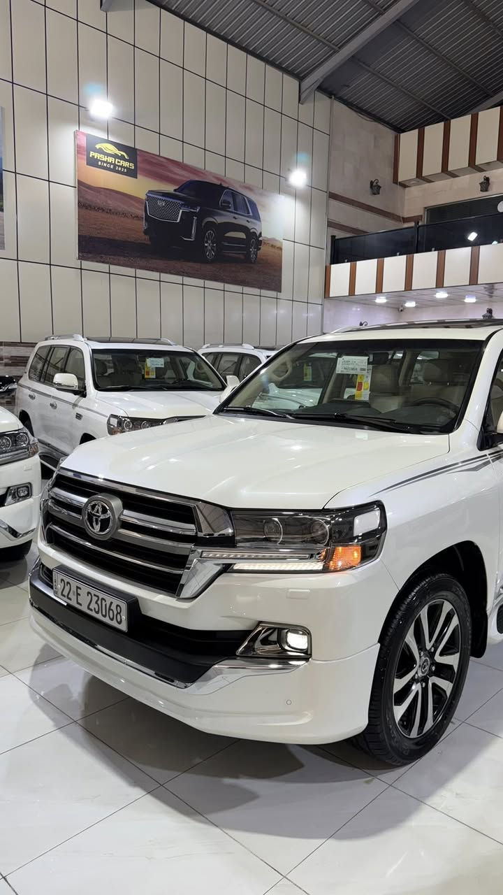 تويوتا لندكروز ٢٠١٩ بريم باب اول
سياره جديد مكفوله كفاله عامه 
فول مواضفات ٣ شاشا   8 سلندر gxr
ماشيه ١٣٠ كيلومتر حقيقى 
تحويل و غرامه بشرط 
سياره رقم اربيل  مكان سياره اربيل
سعر ٥٤٠ بيها مجال 
رقم صاحب سياره ***********
