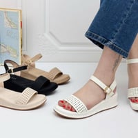 مجمع حمودي 👍  . القياس 36....41 . السعر 15 الف  . يوجد خدمه توصيل  . ل...