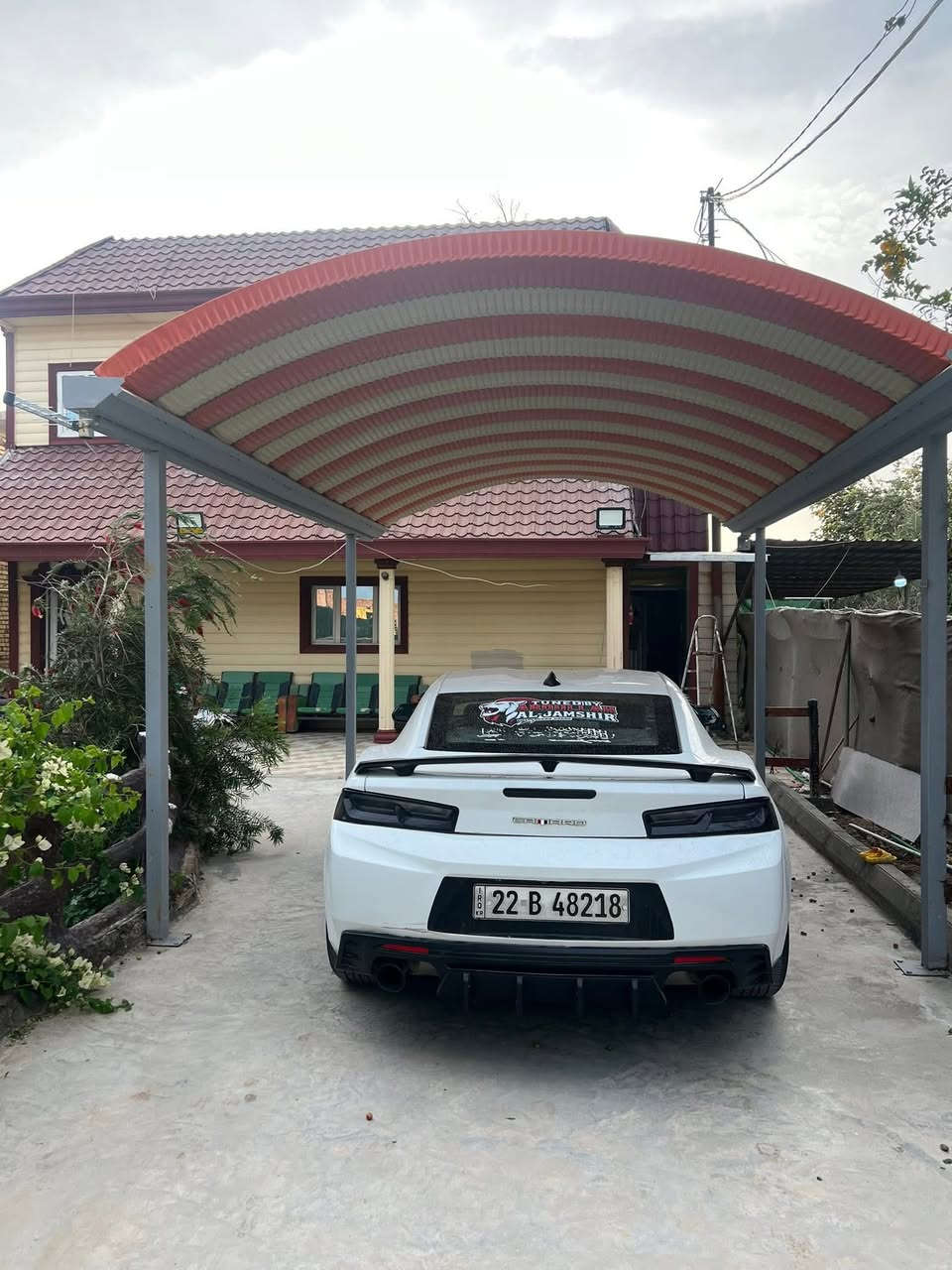 كمارو ٢٠١٦ 
V6
ماشية 90 الف كيلو 
دخلت كلين وصار بيهة طخطخات بالعراق السونار موضح بالصور وصور السيارة بالمزاد موجودات بالصور 
السيارة عليهة تفريغ وداون بايب وعليهة دبات فورتك بوابات ريمونت عليهة برمجة السيارة كلش قوية وعليهة نصبة تخبل 
السعر بالواتساب ***********
مراوس او بيع ماكو مشكله
