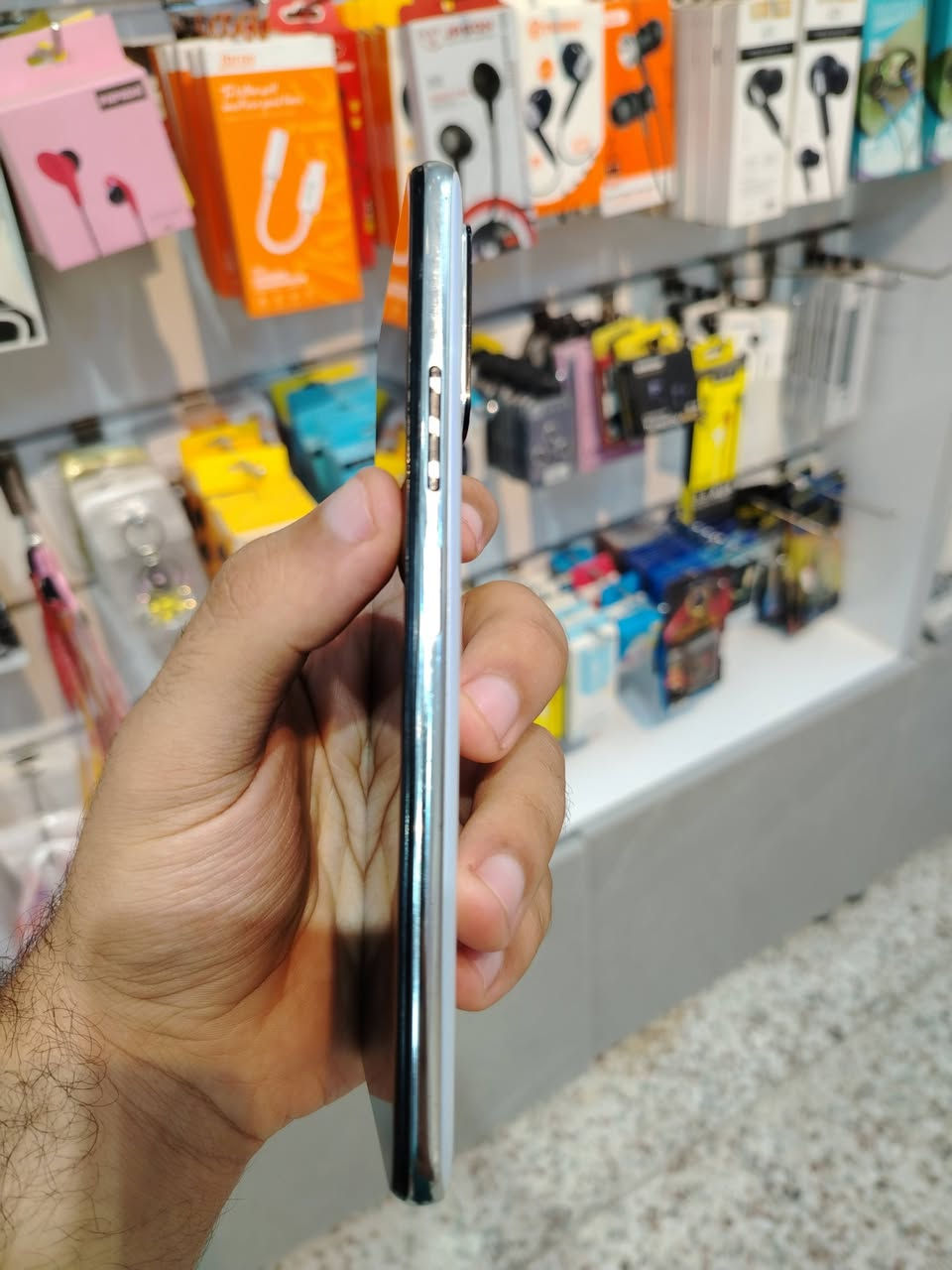 ريدمي نوت 10برو5g
للبيع

الجهاز نضيف مامفتوح ابد

ذاكرته 128
الداخليه6
يشغل60فريم
ووياه كارتونته
ب150وبي مجال


**إذا كنت صاحب هذا الإعلان وتريد حذفه لأي سبب، رجاءا أرسل رسالة إلى الدعم الفني**
