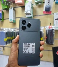 تكنو سبارك 40 برو • ذاكرة ٢٥٦ • للبيع