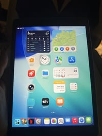 ايباد 9 مابي كلشي ذاكرة 256 للبيع سعره 275 تواصل 07712939385