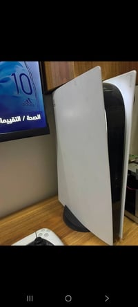 للبيع بلي 5 كامل مع ملحقاته مع اقراص عدد ٣ ويدات عدد 2 +يوبي اس السعر ...