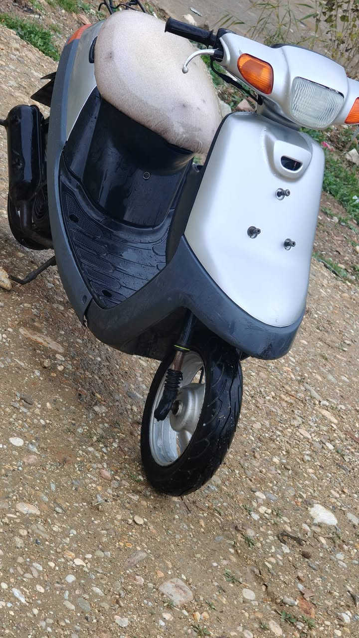 بوزون لوك  كلشي ميعوزه شرط تحريكه نار معدل محرك شرط ما مفتوح دراجه مال شحن  درع شخط ما بي سعر 400 عنوان موصل الجانب الايمن هاتف ***********
