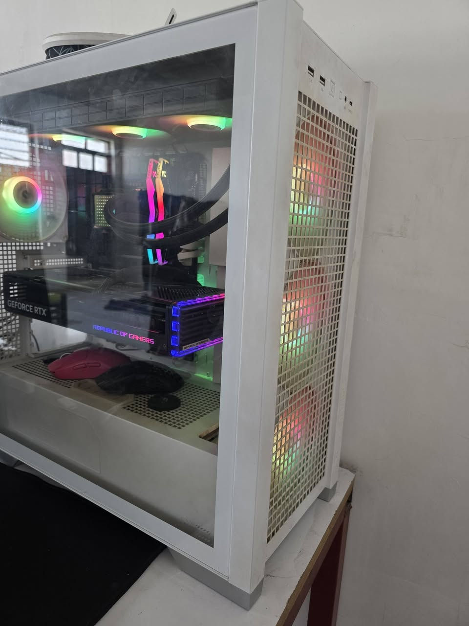 للبيع

Intel Core i9-14900KF
ASUS ROG STRIX RTX 4070 Ti OC
ASUS TUF Gaming B760-PLUS MiFi
RAM 32GB 6000MHz RGB
NVMe Lexar 1TB (7400MB/s)
ASUS 360mm
PSU FSP Hydro Pro 800W
Case ASUS TUF GT302 White


**إذا كنت صاحب هذا الإعلان وتريد حذفه لأي سبب، رجاءا أرسل رسالة إلى الدعم الفني**