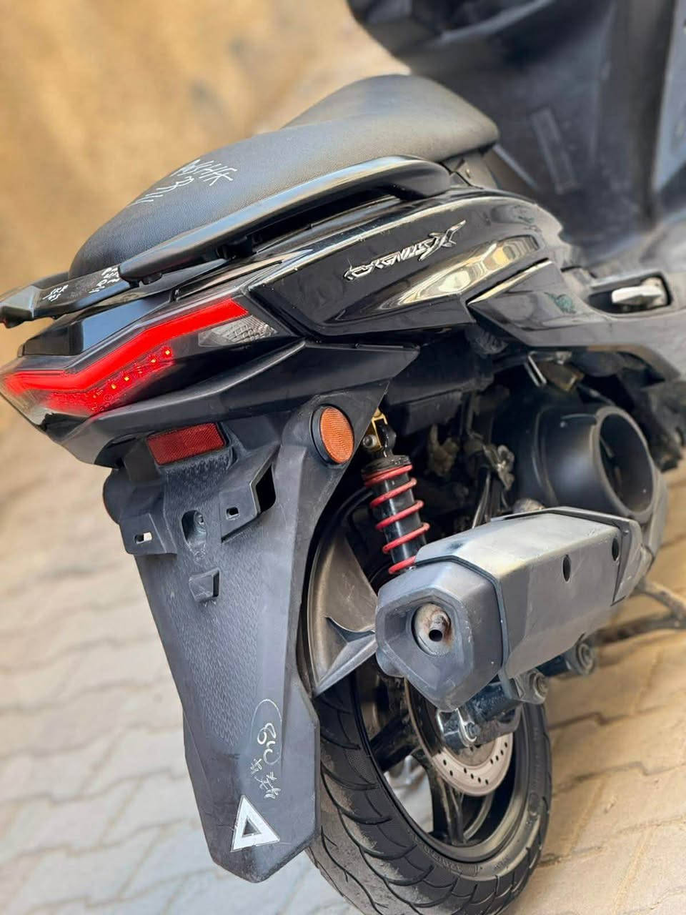 دراجه سكنس لد شمعه ياباني اصلي قبق نفخ خطين ستان كهربائي دراجة مال رمبه مال جناي على ايدي مكفوله كفاله عامه بشرط علفحص جيب فيتر وافحص مكينه برغي مامفتوح ببهه ناعمه شلعه معدل كفرات اصليه دراجه احلى من الصور بشرط اكفلهه إلك كفاله عامه السعر مليون و٤٠٠ المكان الصالحيه الاتصال *********** بغداد, العراق
