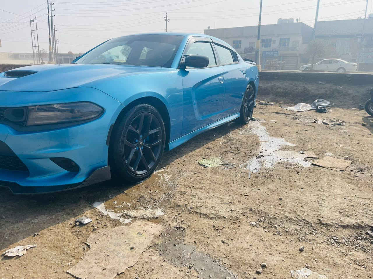 للبيع جارجر 2015 اصل فول رالي  كفاله عامه من الدعاميه للدعاميه وارد امريكي سرقه شباك عداد  محرك 6 سلندر ( 3600 )رقم بغداد سنويه ب اسمي رقم جديد تحويل نفس ليوم   السيارة جاهزة من كل النواحيي
من تاير الى حدادية مبدل كاملة منظومة لايت زنون
المواصفات :- 
1-فتحة (سلايد)
2- تو ويل 
3- تشغيل عن بعد 
4- كامره 
5-شاشه كبيره 
6- كشن كهرباء حضن
7- ويل 20 
8- سماعات البيتس + دمام خلفي البيتس 
وباقي المواصفات المعروفه السعر 195 وبيه مجال
***********
