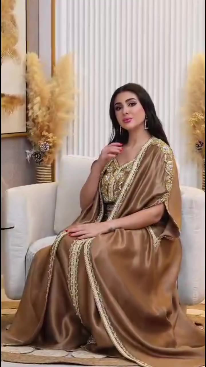 جديدنا لا ينتهي قفطان خامة ستان جديد عالي  الجودة شك يدوي 5 الوان
قياسات M L XL
لايك وشير حتى يوصلكم كل جديد 😍
العنوان المنصور شارع الاميرات مجاور سهام العبيدي عمارة مريومة ط 1
دايركت واتساب وفايبر
  ***********  ***********
تتوفر لدينا خدمه توصيل بغداد وجميع المحافظات#explorepage #العراق #بغداد #اماراتي #استعدي_للأناقة #إطلالة_خرافية #موديلات_جديده #مغربي #الأناقة #العيد_ستايل
