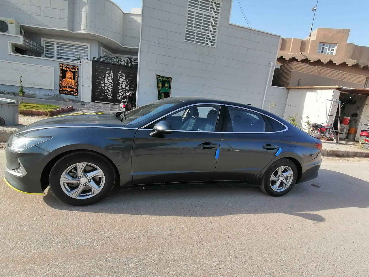 السلام عليكم شباب من رخصت صاحب الاكروب المحترم عندي هاي السياره للبيع سوناته موديل 23بدون رقم غاز ابلادي ضربتهه جاملغ خلفي وقبق الجنطه امبدل مكان السياره ديوانية وهاذه رقمي *********** السياره جاهزه كول نقص ما بيهه وارد كوري عارضهه اب 155بيع مستعجل
