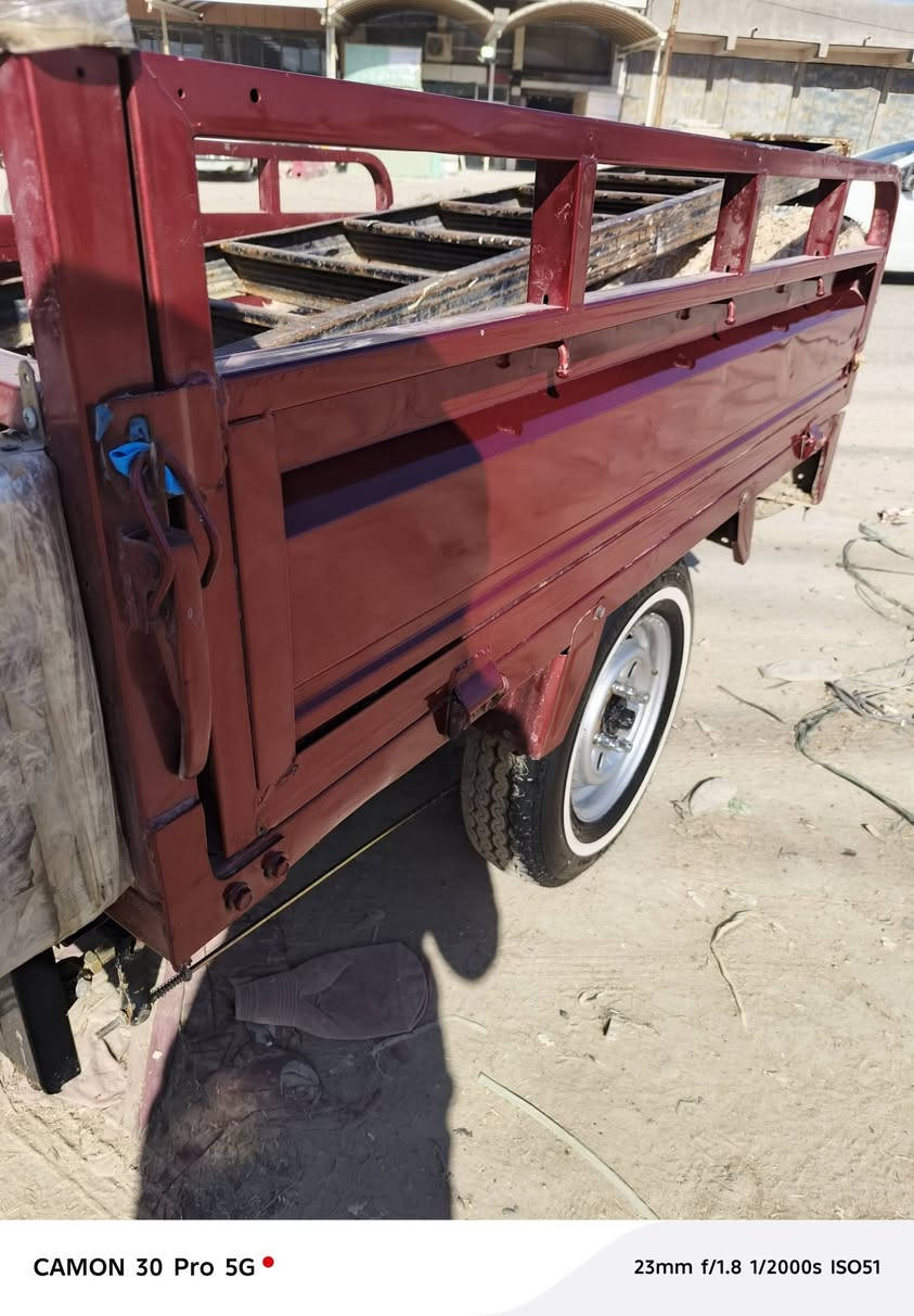 سلاام عليكم ستوته دايوان مديل 2013رقم او سنويه رقم ابيض. ستوته حلوه مامتعوبه. محرك جديد مامفتوح. كهربائيات كلها شغاله غراض كله جديد مكاني سوق الشيوخ. السعر خاص رقم الهاتف ***********
