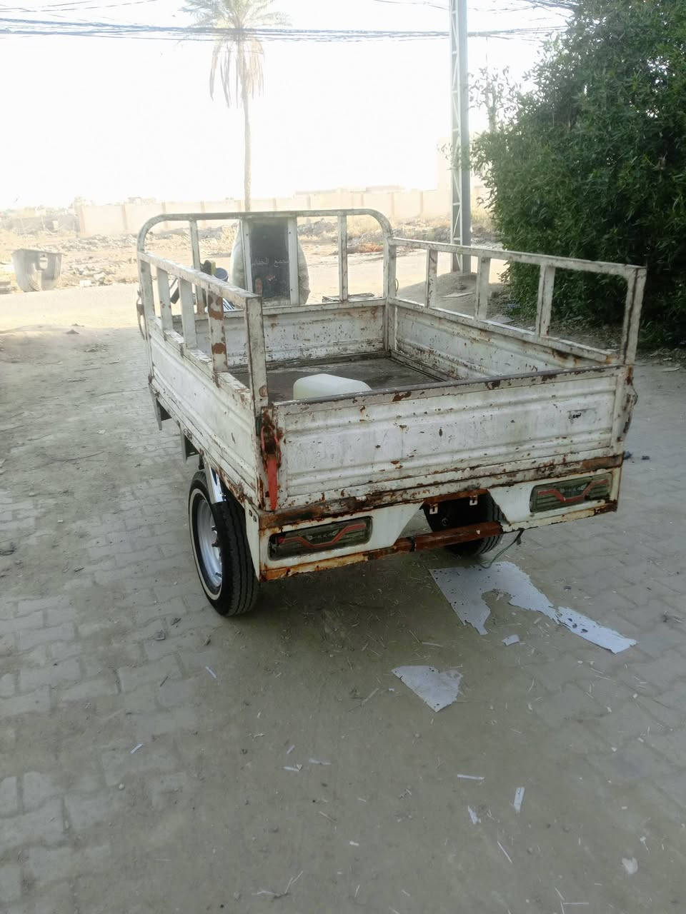 ستوته البيع مديل 2009رقم اسود  وسنويه ابيع مكاتبه  محرك  25بل جيس جديد وتايرات اوياله جدد  ستوته عوزه بس باتري تجي وتفحص شوفت عينك الشراي يتصل***********
