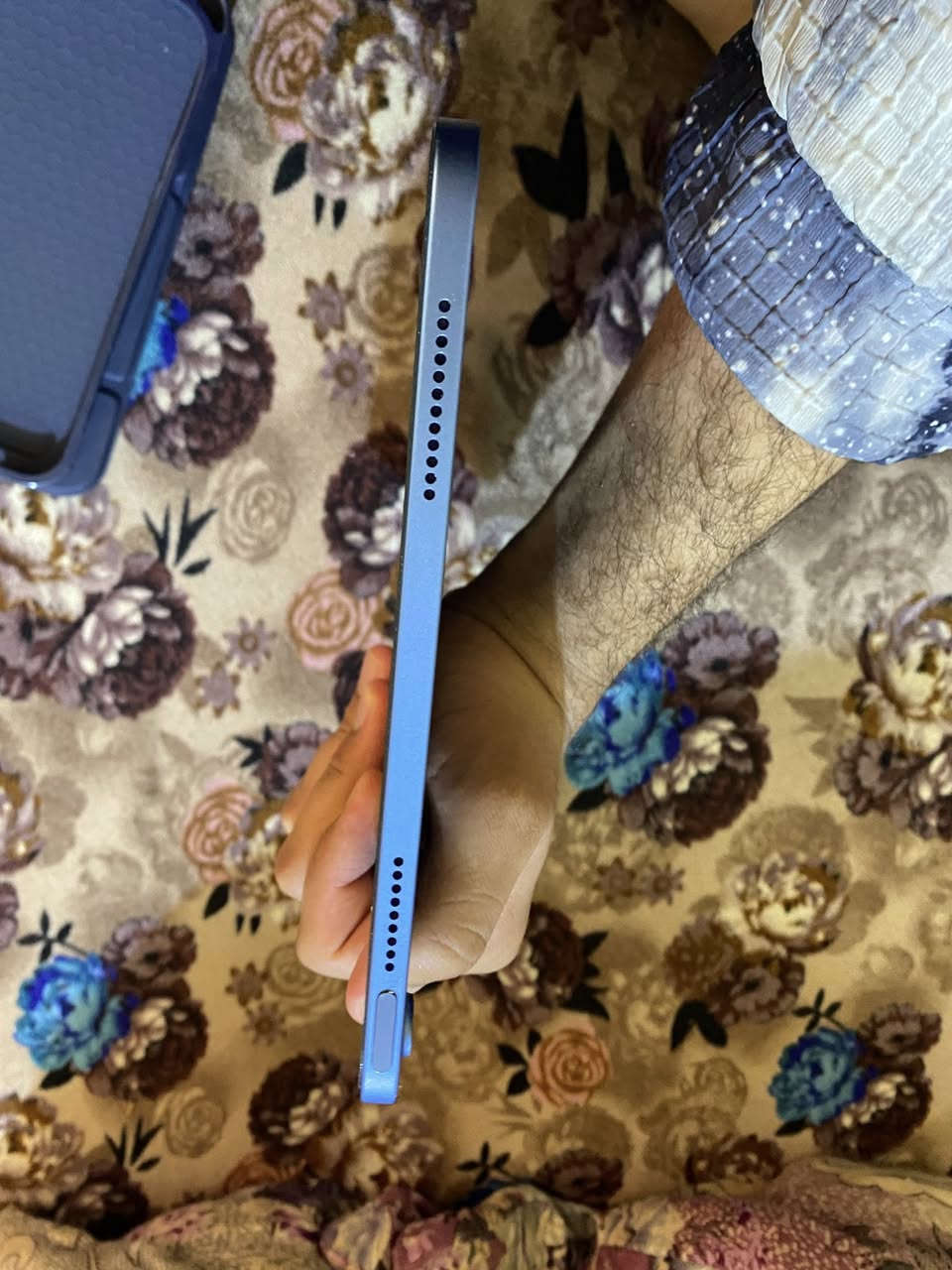 ايباد 11معالج ال a16
للبيع 
ذاكره 128
السعر 470 مع ملحقات كامله وضمان ماستر


**إذا كنت صاحب هذا الإعلان وتريد حذفه لأي سبب، رجاءا أرسل رسالة إلى الدعم الفني**