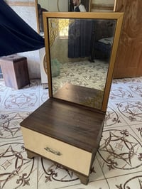 للبيع كنتور + ميز + ميز جرارات + 2 كومدي جربايه قيم واخذ 07722658274