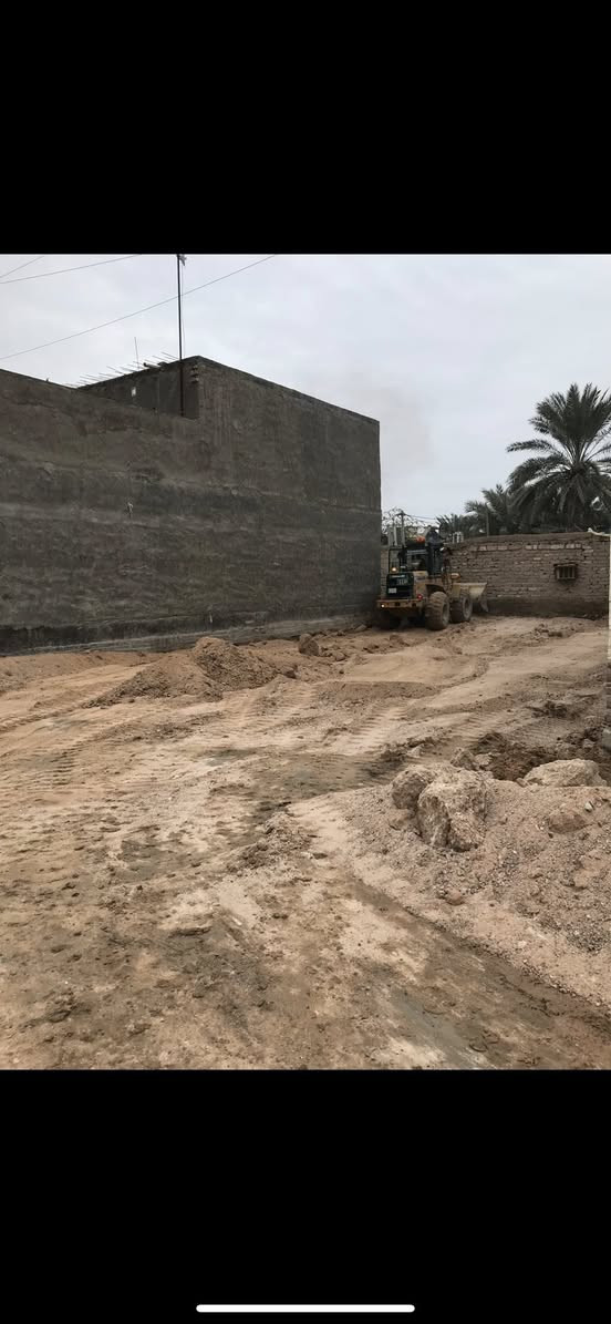 اليوم وبفضل الله 
تم قلع قطعه بمساحة 200م في التنومه بداية شارع (الصالحية) وتم نقل الأنقاض ودفنها بالسبيس والأسمنت وحدلها طيبقتين. للأستفسار   ***********
***********
