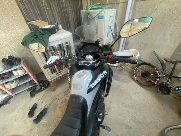 ادفنجر ٣٠٠ سيسي دراجه بحاله الوكاله وياله تايرات جوبلس ماشيه ١٦ الف.          
سعر ٣٣٠٠
مكاني بغداد تحويل ثاني يوم سنويه ب اسمي 
***********
