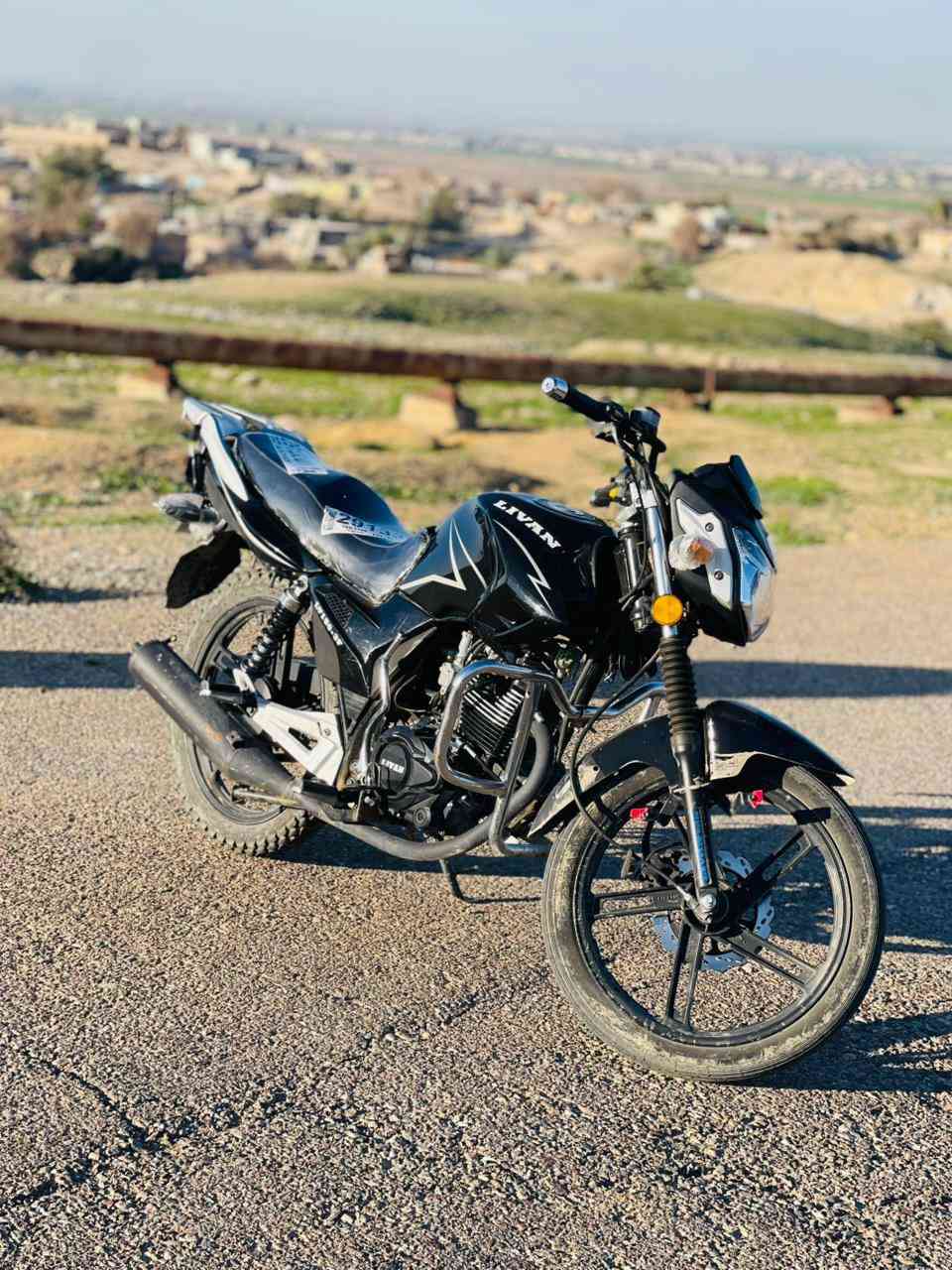 دراجه ليفان محرك 150 موديل2020صارلي 21يوم من طبكتها شرط بعدها عل سحگ تشغيل عن بعد فول الفول كهربايات شغاله كلها كيجات.. السعر 900.. رقمي ***********
