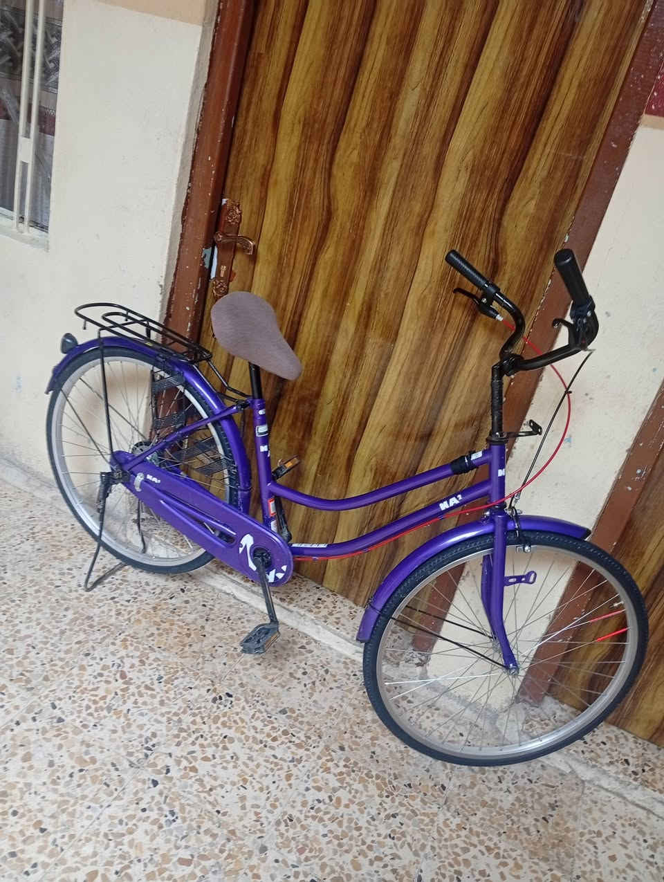 بايسكل حجم 26لون بنفسجي مكانه الموصل الجانب الايمن جنب حديقة اليرموك  سعره  110رقم ‏‪0774 258 6592‬‏❤‏‪0751 785 9480‬‏
