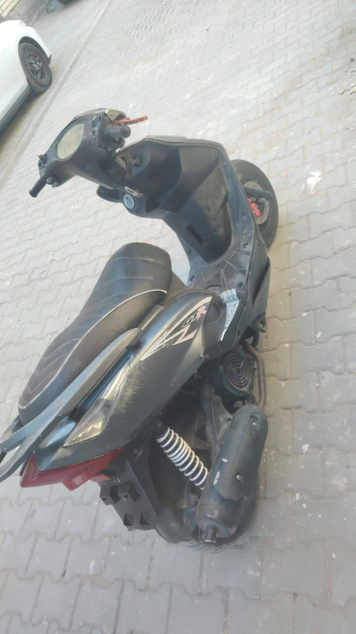 السلام عليكم 
للبيع دراجه ثعلب كفرات ختم واحد
هندر وسلف بوشه 58 
300 بيها مجال 
بغداد حي تونس 
رقمي وبيه واتساب ***********
