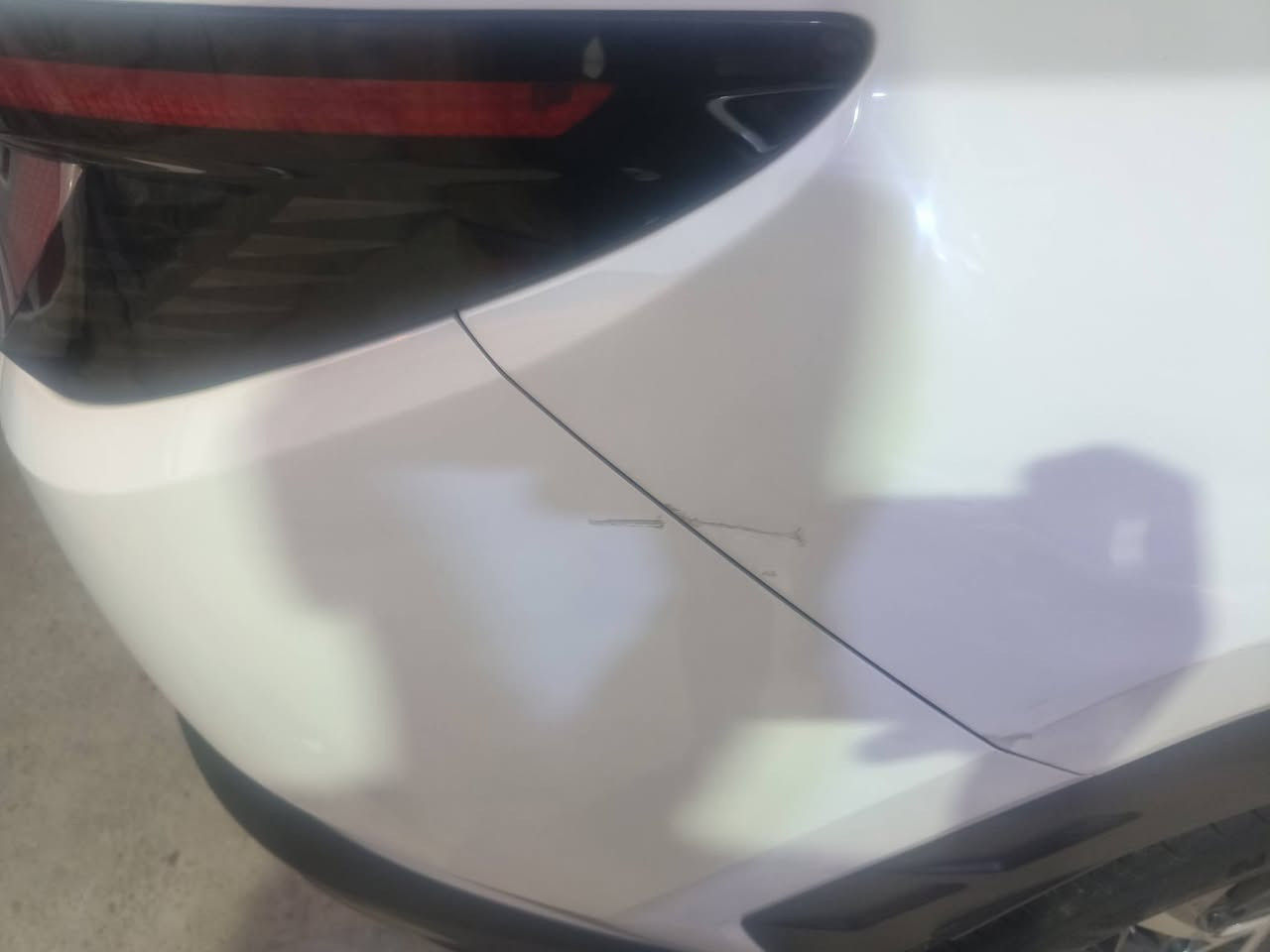 السلام عليكم
توسان 2024 خليجي ماشية 23 الف بيها طختين صغار منزلها مع الصور كير مكينة حدادية مكفولة

حساس امامي خلفي

داخل اليض

كشنات كهرباء

كاميرا

شاحن واير لس

شاشة اصلية 

هندر بصمة

اوتو هولد

بصمة 

السعر222 

مكاني الاعظمية 

***********
