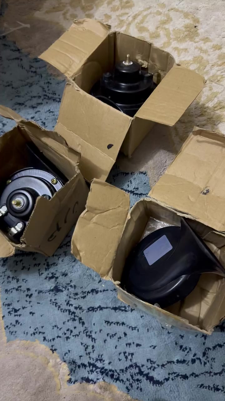 هورنات 6قطع الي يفيدنه يكتب  سعر وبلعافيه


**إذا كنت صاحب هذا الإعلان وتريد حذفه لأي سبب، رجاءا أرسل رسالة إلى الدعم الفني**