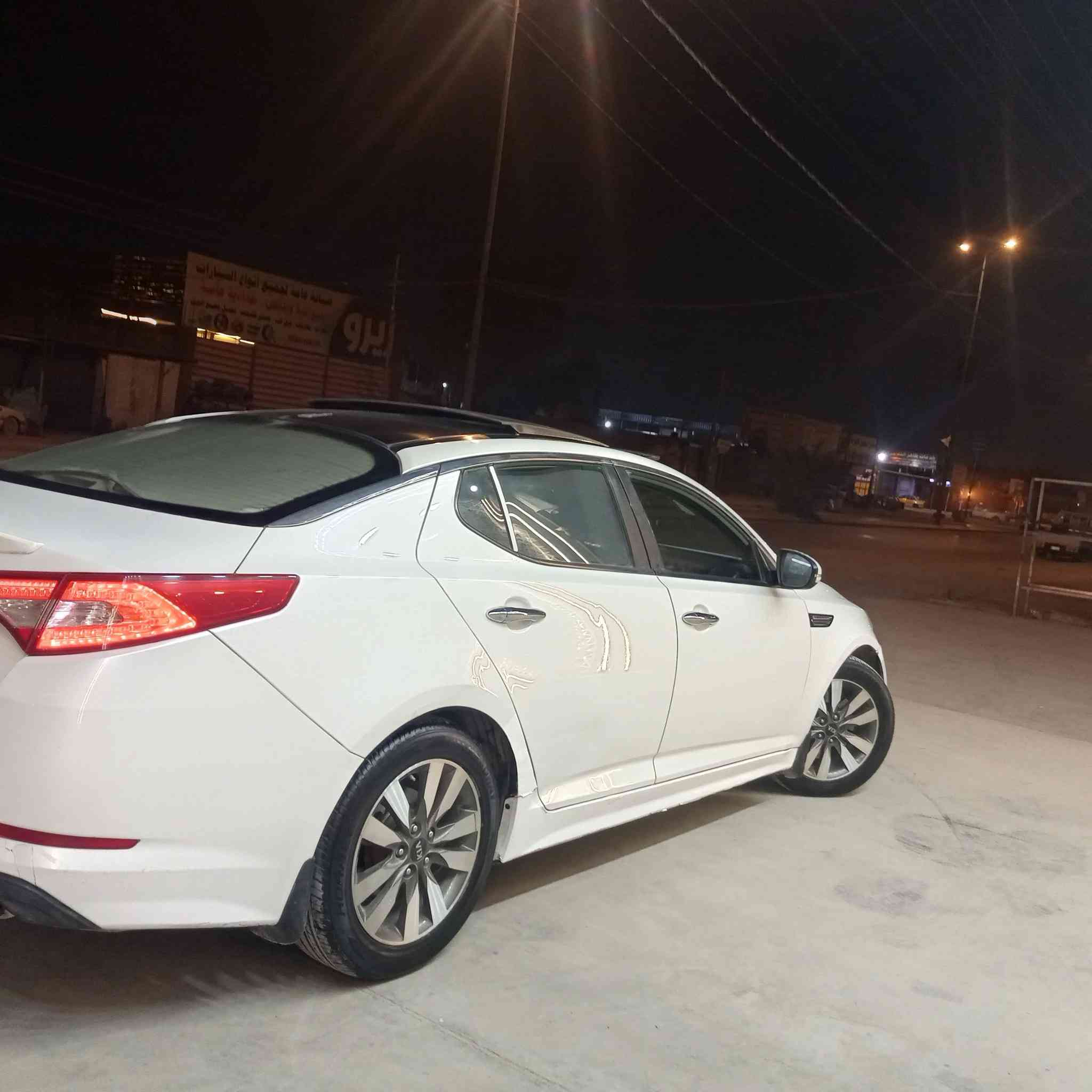 سلام عليكم كيا اوبتما 2012 خليجي رقم اربيل الجديد سنويه لل٢٠٢٨ بسم شركه تريد وكالة  أو مداور سياره جديده وما متعوبة استخدام موضف
ماشية 165km شرط بل ١٢٠ ادك جرس
لونها صدفي دواخل بيجي 
السياره مكفولة من الصبغ والتبديل.. فقط بارد قليل السياره برغي ما ناقصة كاملة من جميع النواحي مكينه وكير مشروطات 
حداديه جديده اماميه خلفيه تبريد ثلج منضومه جديده تدفئة شغالة تخم تاير جديد كهربائيات كلها شغالة مواصفات فووول 
بانوراما 
فول تحكمات ستيرن 
مري شفط
محرك ٢٤٠٠٠ دوش 
تبريد قطعتين 
شفتات بل ستيرن 
لدات امامي خلفي 
حساسات 
ويل كروم ٥
بصمه 
داخل صاج 
وبقيه المواصفات المعروفه 
مكاني نجف 
***********
