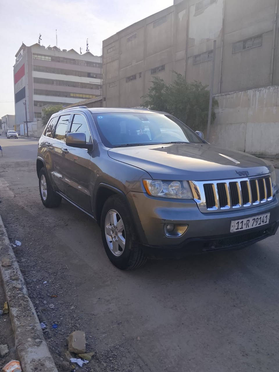 جيب لا ريدو موديل ٢٠١١
وارد امريكي بيها صبغ ٥ قطع بس ابيع حزام حداديه مكينه كير ترايك وين ما تريد 
السعر ١١٠ وبيها مجال 
***********
