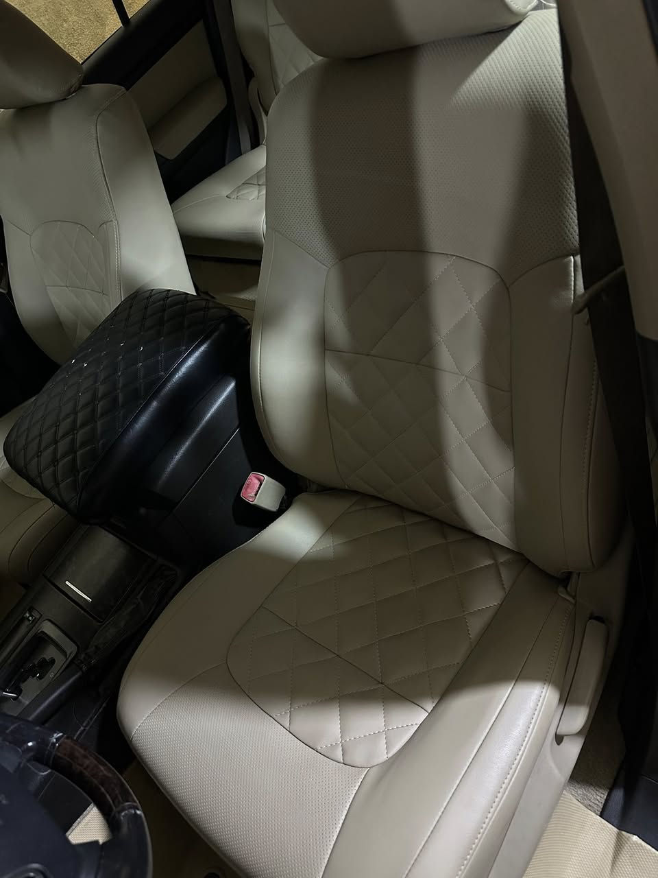 الجديده للبيع لاندكروز مديل 2011 سياره مكفوله كفاله عامه فقط دعاميات صبغ  مكينه 6مكينه كير برغي ممفتوح بيهن ومكفولات من كلشي وسياره هم برغي ممفتوح بيها عله ادينه جديده بمعنئ الكلمه حته القماره بدون رصعات ولا شريط طابع سياره غرفتها جديده جدآ تخم تاير جديد صدر خير من الله تبريد ثلج سياره كامله مكمله و ب اسمي تحويل ثاني يوم سعر خاص او اتصل ع رقم 

***********👉اتصال 
***********👉واتساب 
والرد سريع 
مكان السياره بغداد
