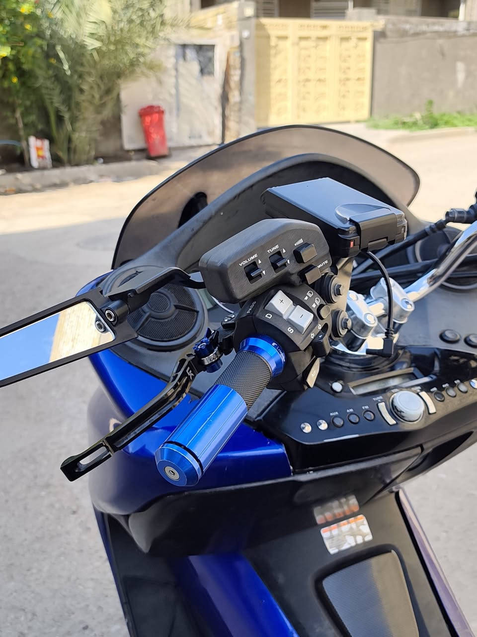 سلام عليكم للبيع فورزة بصمه صفر عشره فول مواصفات مكفوله مكينه كير شرط برغي مامفتوح كفاله عامه كله شغال مسجل بلادي تجوه اصليه 7كير سعر دراجه 14 بيها مجال بغداد ***********
