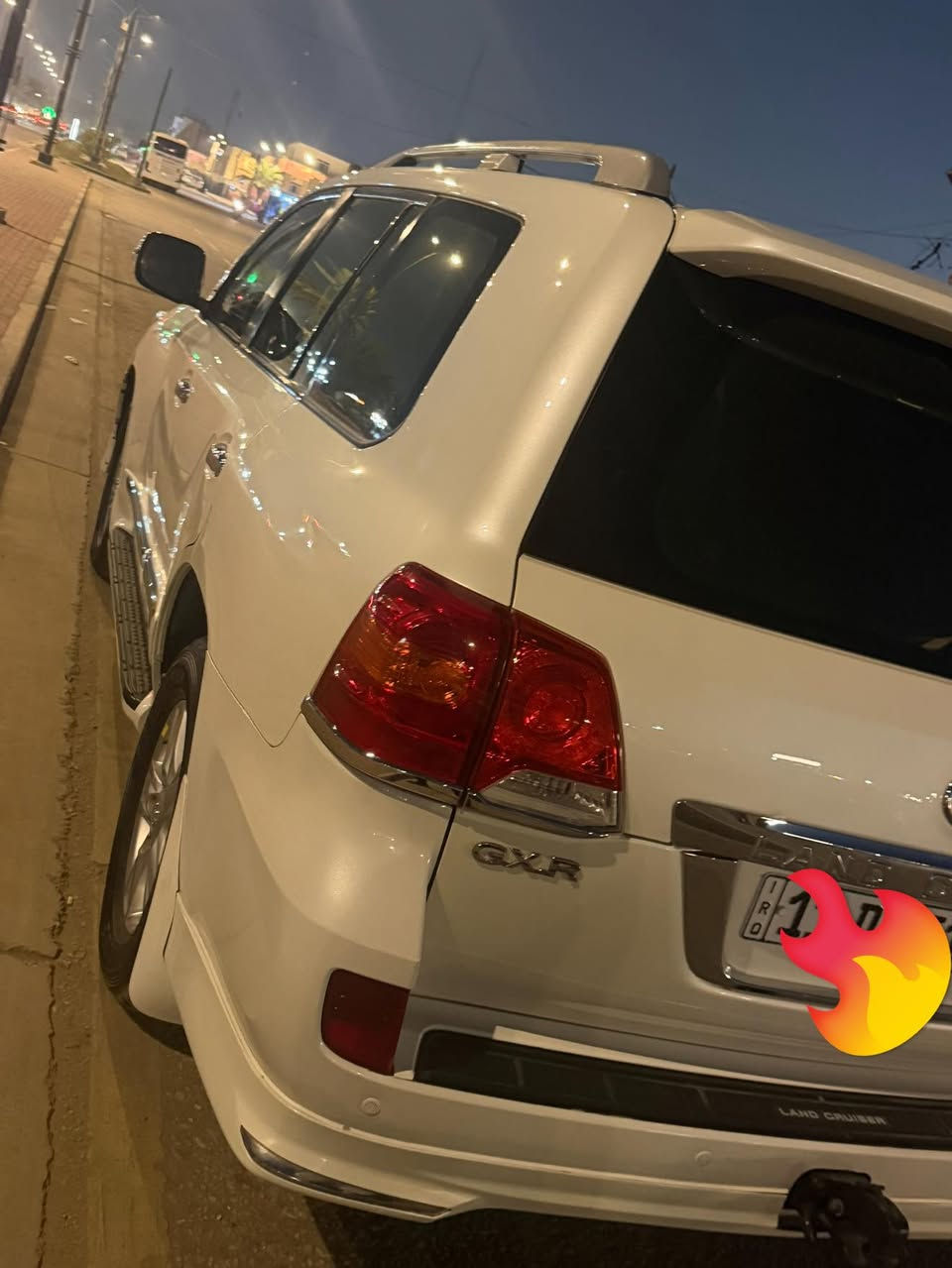 لاند كروز مديل 2012
GXRمكينة 8سلندر 4.600
ماشية 100 الف حقيقي 
كشن كهرباء
رقم بغداد نكليزي 
تحكم ستيرن 
فتحه 
ثلاجه 
اشاير بل مري 
مري قلاب 
تخم تاير دلوب جديد 
حداديه جديده 
3 قطع تبريد 
حساس امامي 
كامره خلفيه 
كير مكينه كفاله 
مكان السياره كربلاء 
بيه قطعتين صبغ 
السعر 325 وبيه مجال سياره ربع مابيه مصرف 
***********
