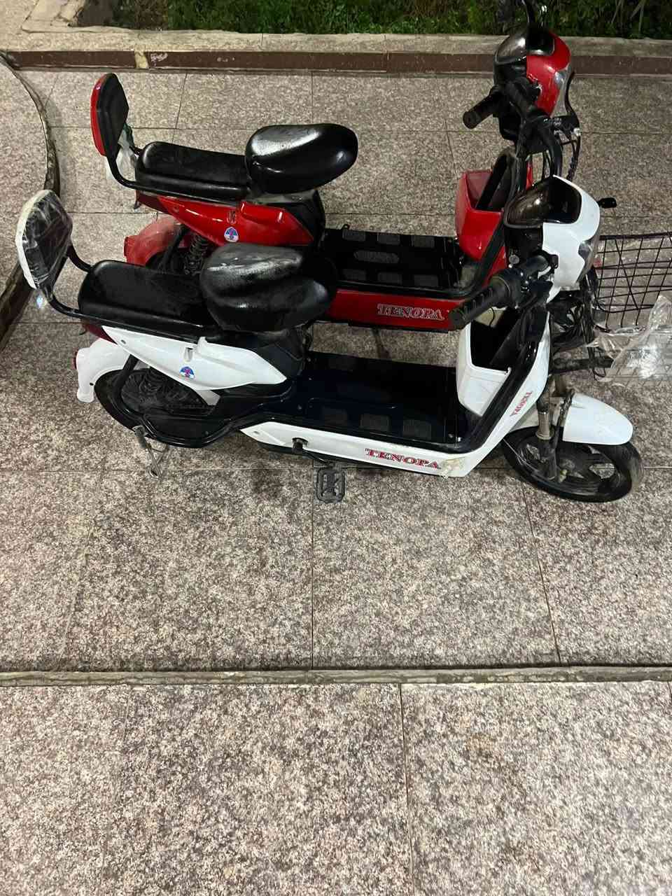 للبيع السعر 325 الف الدرجتين
‭0777 787 2177‬
