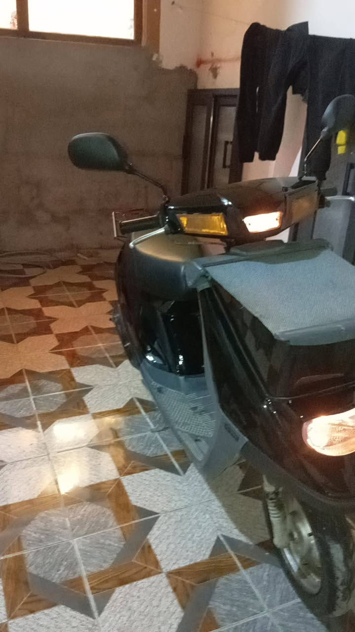 ماتور ياماها  رمپه مكان كركوك 
كاره باي كوله شخل 
ماشي7000
مابي ئيي ناقس
مه كينه ئاكسل كبريتار  اگزوز  بيلدي 
حيل ناديف 
موحتاج فلوس 
سعر625بيمجال قليل
***********بي واتساب
