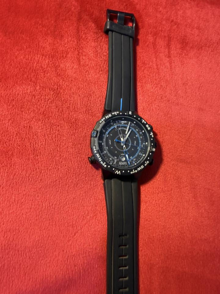 بسم الله الرحمن الرحيم
✨ ساعة Timex Intelligent Quartz ✨

🔹 بوصلة + مقياس حرارة + مد وجزر
🔹 كوارتز – بطارية
🔹 نظافة ممتازة ومقاومة للماء
🔹 مثالية للرحلات والأنشطة الخارجية

📌 ملاحظة: لسنا تابعين لأي شركة أو علامة تجارية، نحن اسم مستقل فقط.

📞 للتواصل: *********** / ***********

📱 تابعنا:
• إنستغرام: https://www.instagram.com/18_19hussen?igsh=MTRpc3I2ajMxOHFwcg%3D%3D&utm_source=qr

🚚 توصيل مجاني لجميع محافظات العراق
💰 السعر: 200,000 دينار شامل التوصيل
