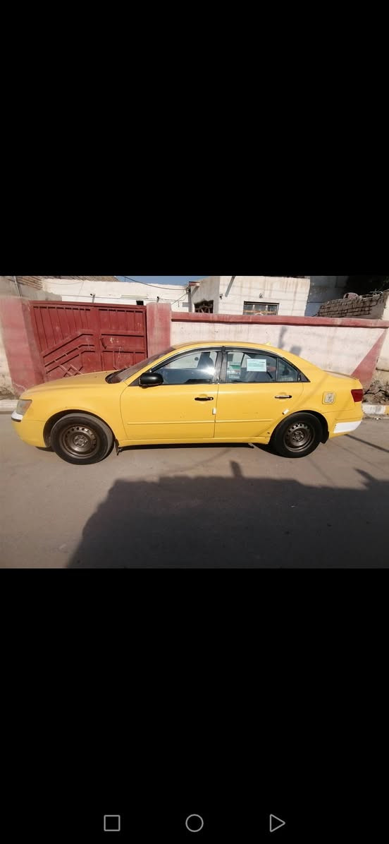 سلام عليكم سوناتا للبيع موديل 9 سياره جديده مكينه كهربائيات كله جاهزه تحويل مباشر ضربه جاملغ امامي والباب الخلف السايق السعر 86 رقم ***********
