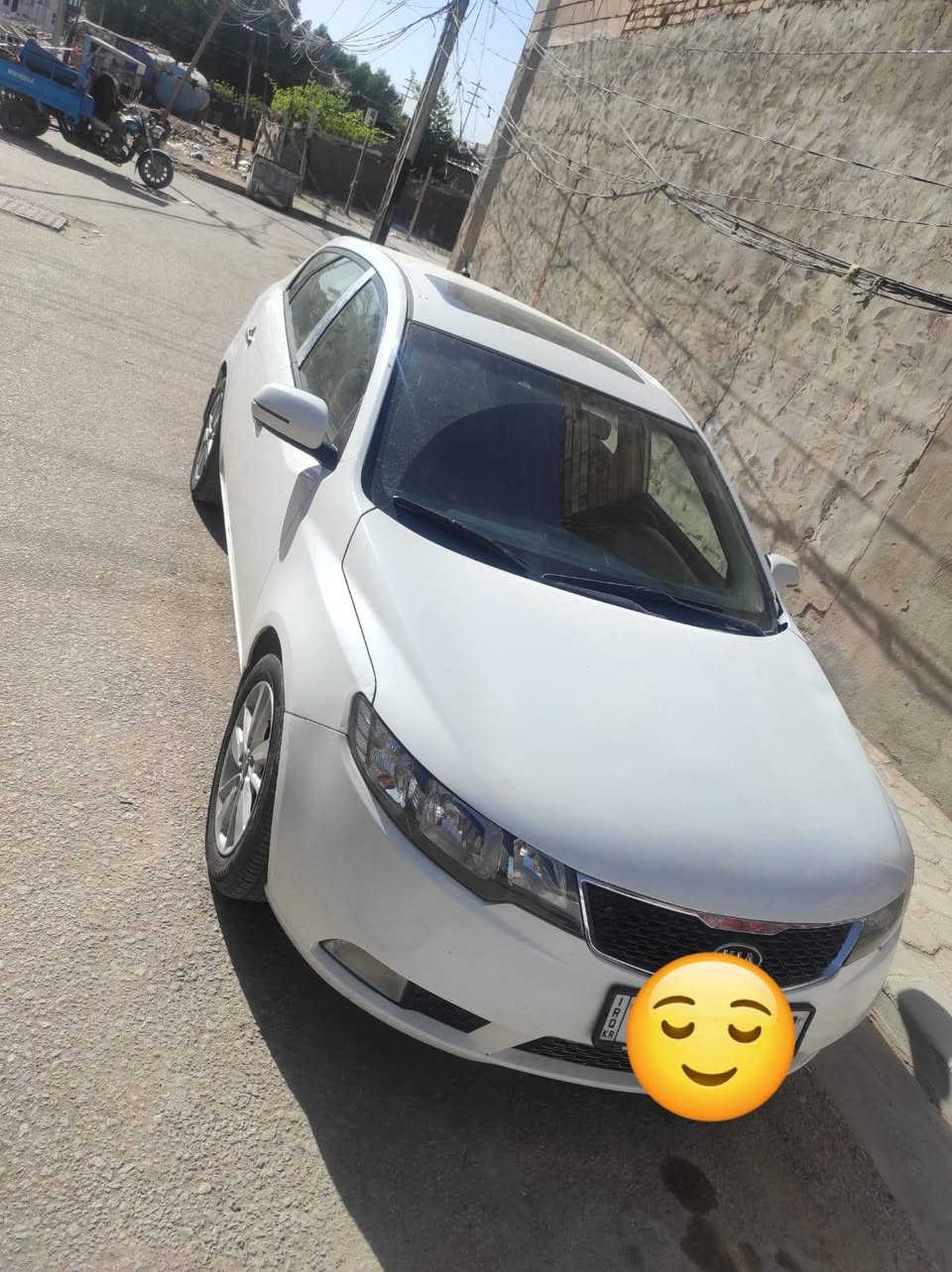 السلام عليكم كيا سيراتو هاشباك للبيع موديل 2012. /محرك 2000 تتفئه تبريد مري شفط فتحه شاشه تحكم  جاهزة السيارة السونر موجود حتى لاتعبك السعر 90 وبيها مجال ممتواحد بلفيس واتساب بي *********** النجف, العراق
