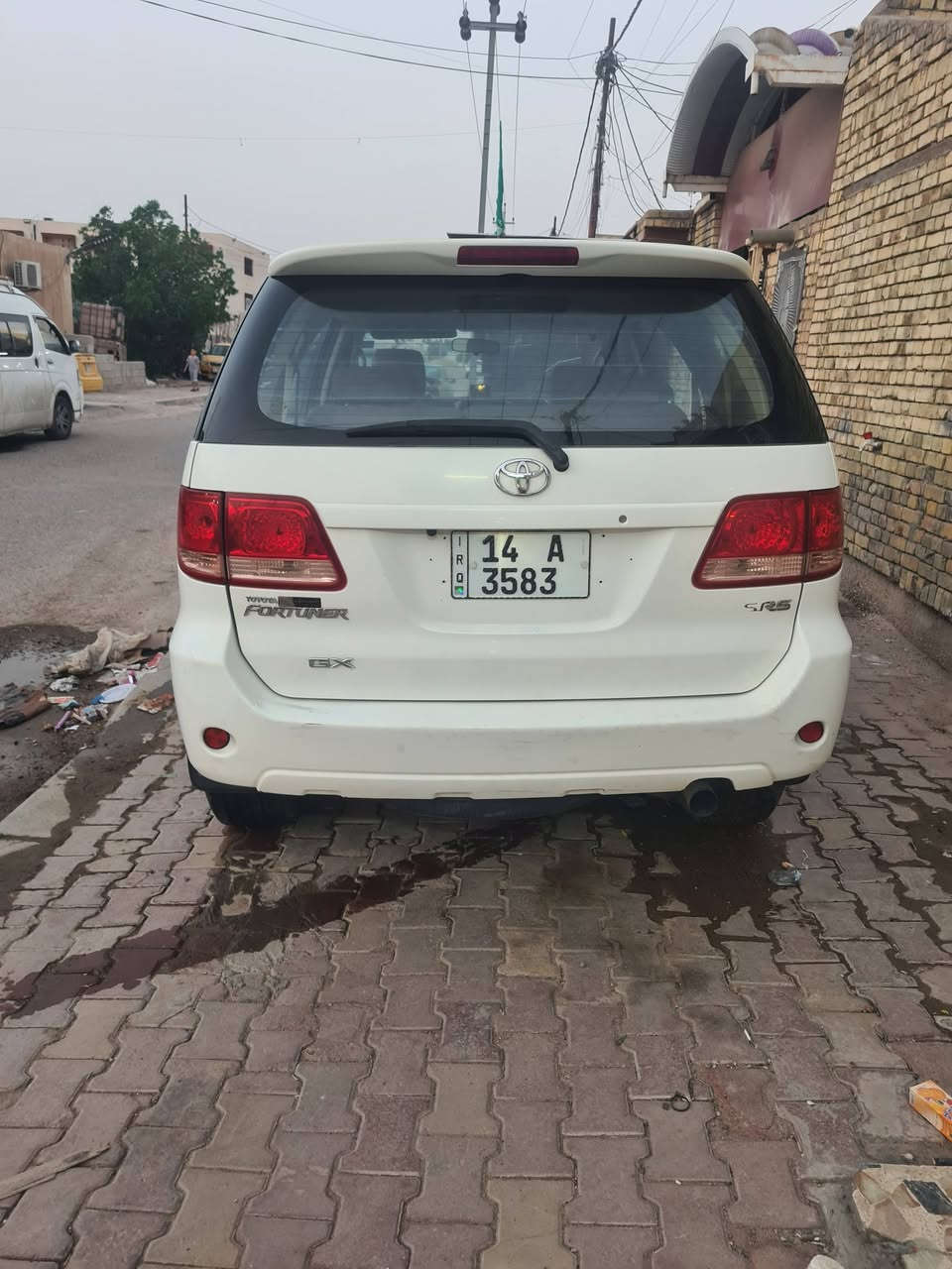 فور جنر 2008محرك3000 vvt مكفول من الضربه والصبغ بارد قليل سياره جاهزه رقم بصره انكليزي مكان العماره السعر 135$وبيهامجال الاتصال علا الرقم ***********
