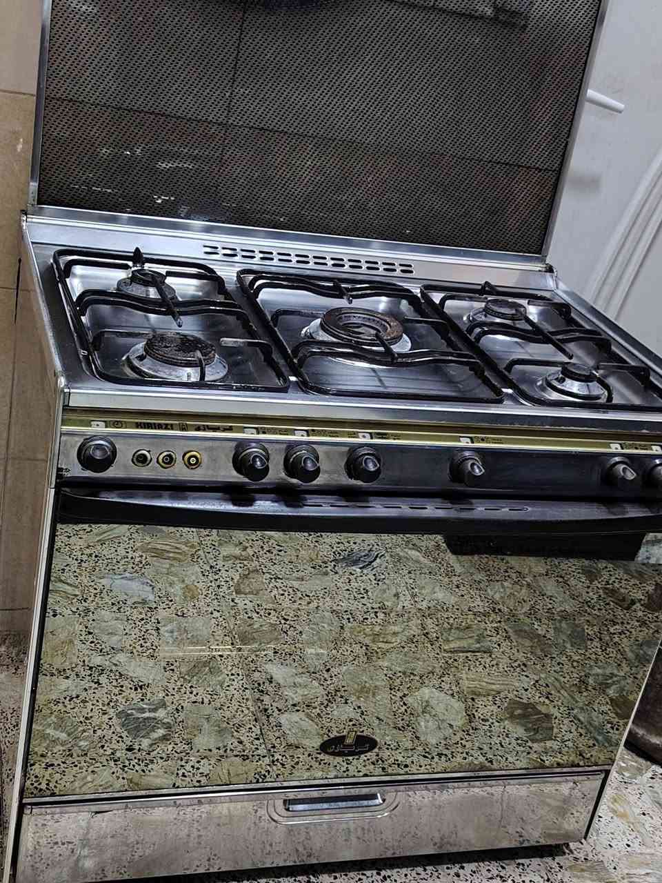 طباخ كريازي الاصلي باب اول ٢٣٠ سعره  نظيف شغال فرن عيون كهربائيات


**إذا كنت صاحب هذا الإعلان وتريد حذفه لأي سبب، رجاءا أرسل رسالة إلى الدعم الفني**