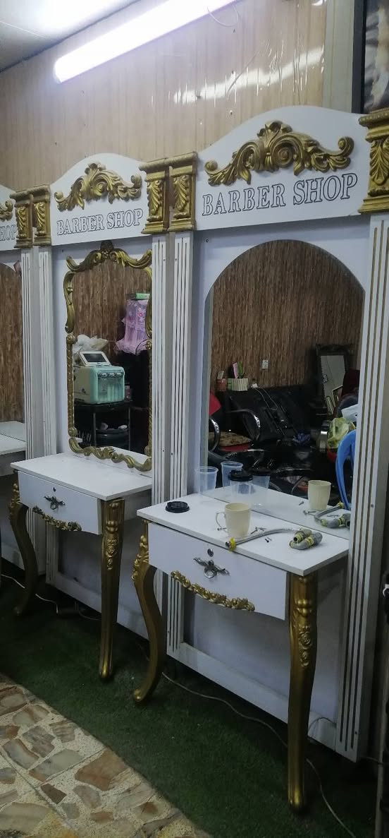 السلام عليكم مرايات عدد ٣ قطع كلهن اب ١٧٥ الف بغداد حي القاهره ***********
