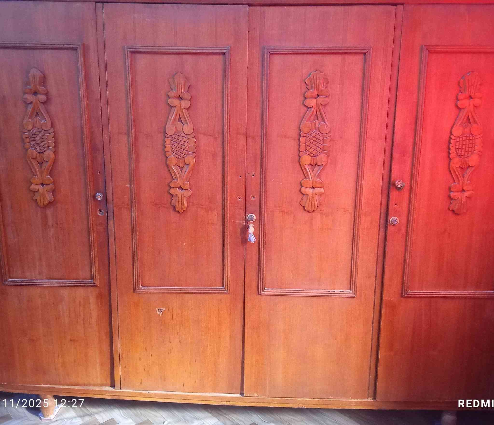 غراض للبيع للاستفسار على الرقم ‏‪0770 690 7662‬‏ كلمن وسعرة
