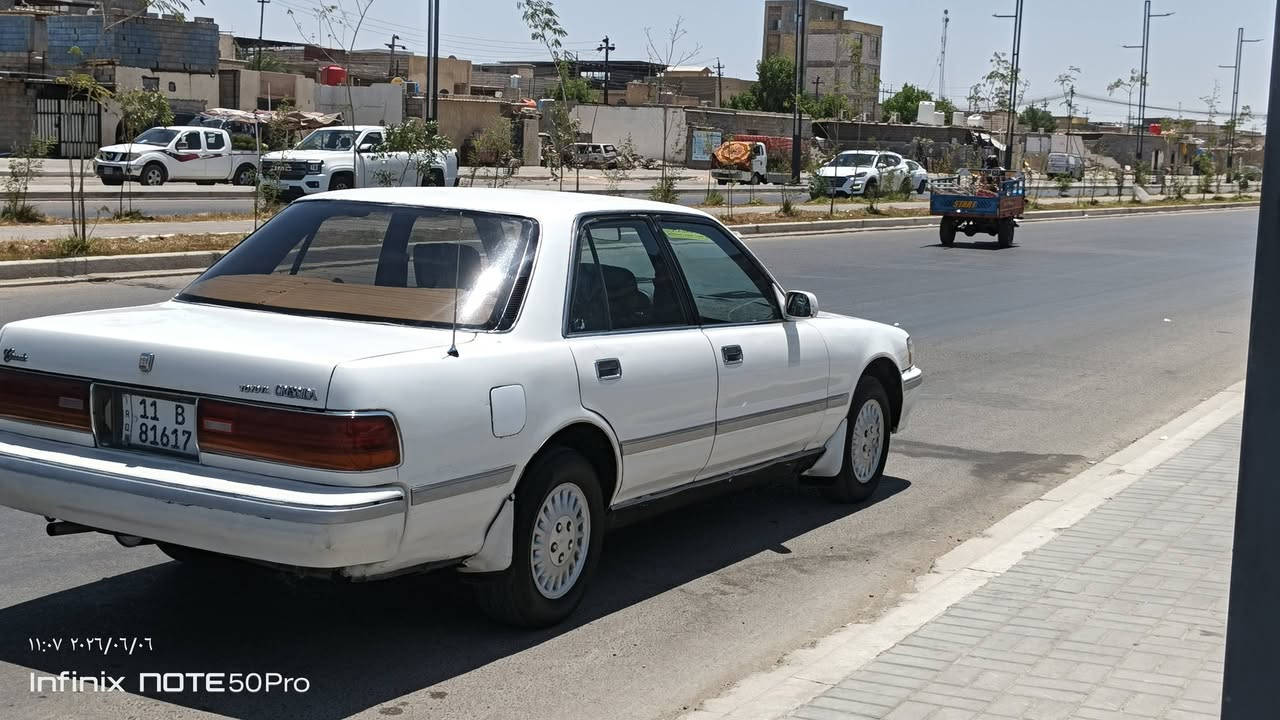 السلام عليكم كروسيده مديل 90 يسره بلاد مكفوله من كص ونقل تبريد ثلج شرط مكينه وكير بل كارتون تخم تاير حداديه امامي وخلفي جديده كهربائيات كله شغاله قرفه شوف العين بل جيس سياره مامتعوبه وحلوه وناعمه سنويه ال 30 تحويل ثاني يوم السعر(54وبيه مجال) الشراي فقط العنوان البصره 
رقم ***********
