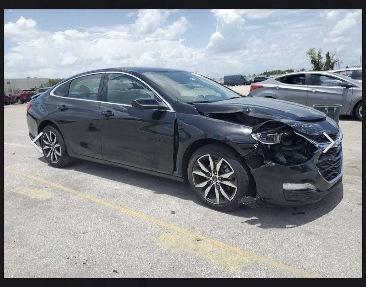 للبيع – ماليبو 2022 RS

🔹 موديل: 2022
🔹 فئة: RS سبورت
🔹 مكينة: 4 سلندر 1.5 تيربو
🔹 كير: أوتوماتيك CVT
ماشيه 30mi

بيها صبغ ربع بنيد فقط

مواصفات RS:
ويل سبورت سود 18
شبك أمامي أسود RS
مرايات سود
شكل رياضي كامل

 الداخلية:
شاشة كبيرة
يدعم Apple CarPlay و Android Auto
تشغيل بصمة
ستيرنغ تحكم كامل
كروز
تكييف قوي
بلوتوث + USB

الأمان:
ABS
نظام الثبات
مانع انزلاق
وسائد هوائية
كاميرا خلفية
حساس ضغط الإطارات

الحالة:
السيارة نظيفة
استعمال شخصي
 ما تحتاج شي
مكينة وكير كفاله

 السعر:140 وبي مجال
للتواصل: (***********)
الموقع: (بغداد)
تفاصيل اكثر صور للسياره تفضل خاص 
لان مدا اكدر اضيف صور مادري ليش

+ بيها ضربه بالباب على حطتها بيدي ترجع بارد بس عايفها
