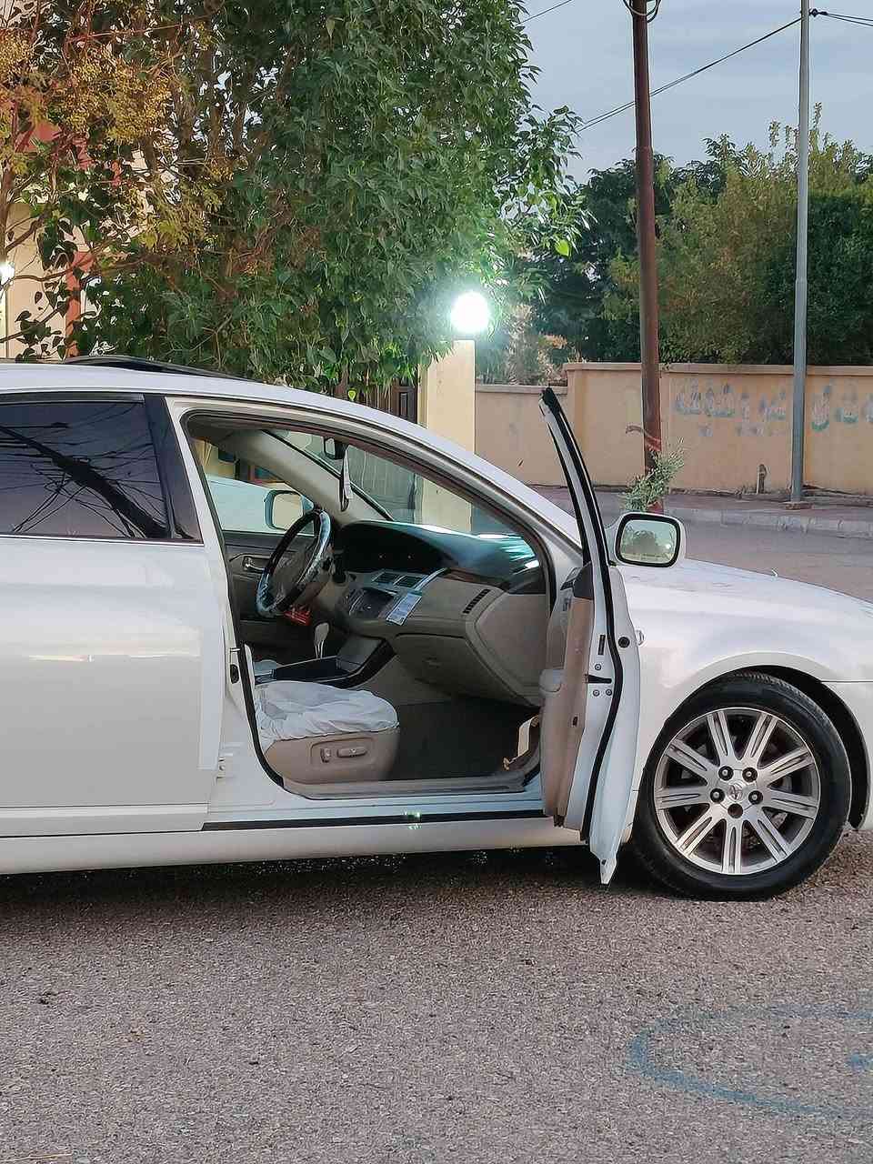 سلاو لةهةمولايك ئةفةلون ٢٠٠٨  ساغ  بي دةعم ليدارا أمركي فول قةبات مواسةفات سلايد بةردة بةسمة كوشن جلد سارد كةرم 
تةبريد سارد كةرم   كيرمةكينة بةشةرت كةميك سةوتي ديجيتالي هةية  كوديشم بوكردوة بةناوخومةوةية. ٣ بارجةبوياغ لةسةرساغي  ٢بةلة   سعر ٨٥ كةميك مجال. مشتةريت جةرةسكة لةخزمةتام  ***********
